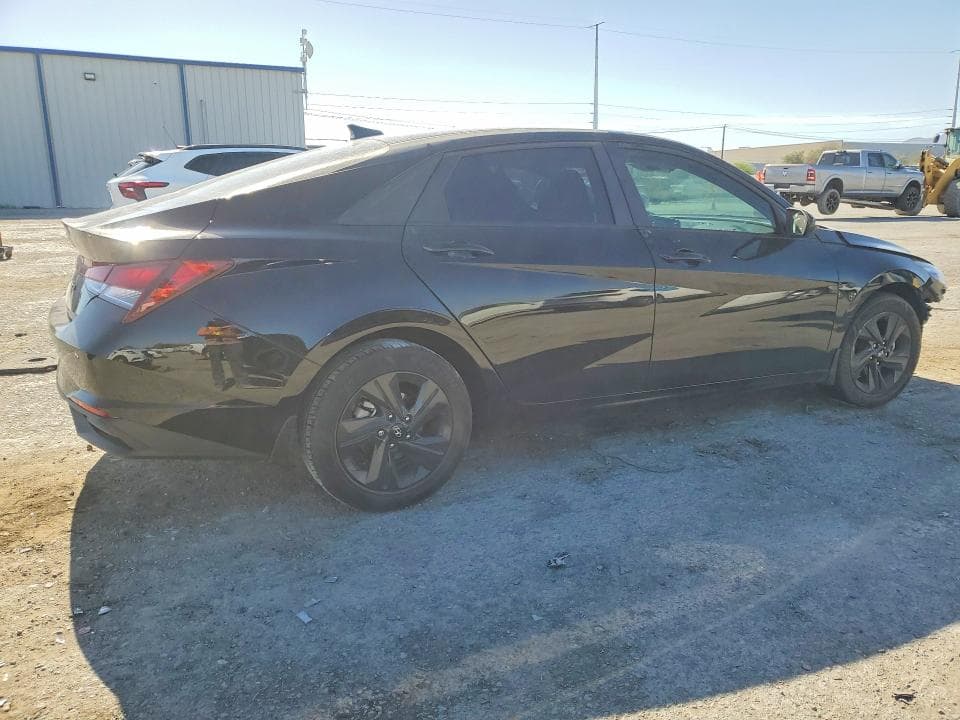 2023 HYUNDAI ELANTRA SEL 3