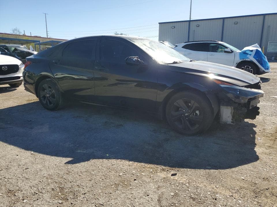 2023 HYUNDAI ELANTRA SEL 4