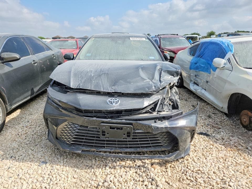 2025 TOYOTA CAMRY XLE 5