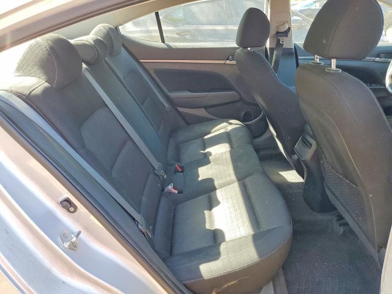 2018 HYUNDAI ELANTRA SEL 10