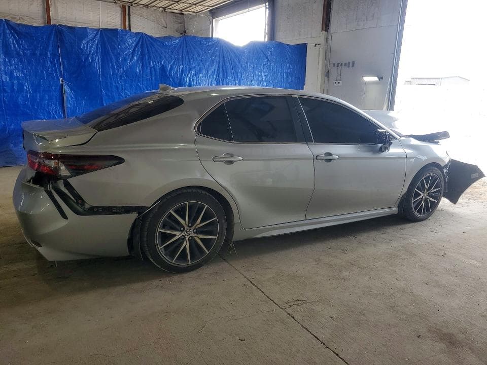 2023 TOYOTA CAMRY SE SE 3