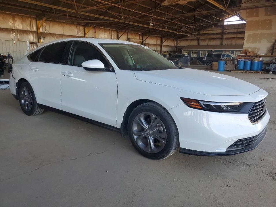 2024 HONDA ACCORD EX 4
