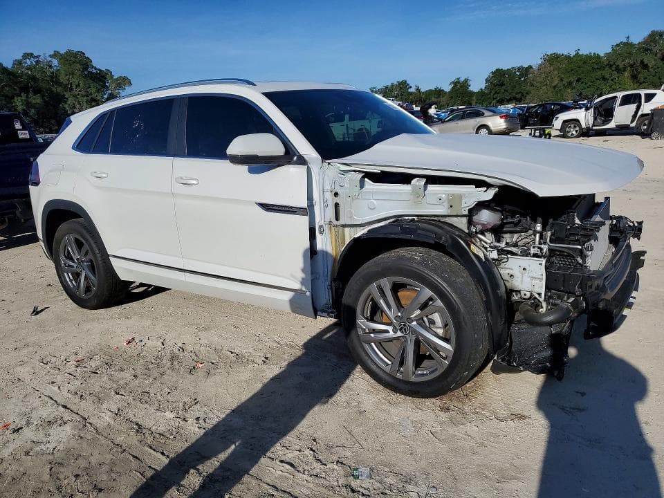 2024 VOLKSWAGEN ATLAS CROSS SPORT SEL R-LINE 4
