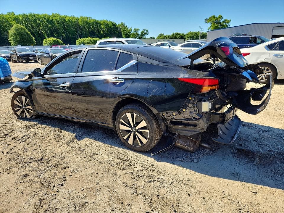 2022 NISSAN ALTIMA SV 2