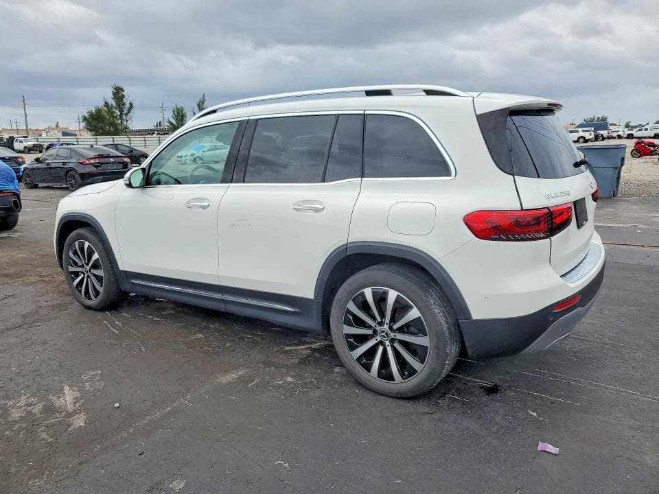 2022 MERCEDES-BENZ GLB 250 4MATIC 2
