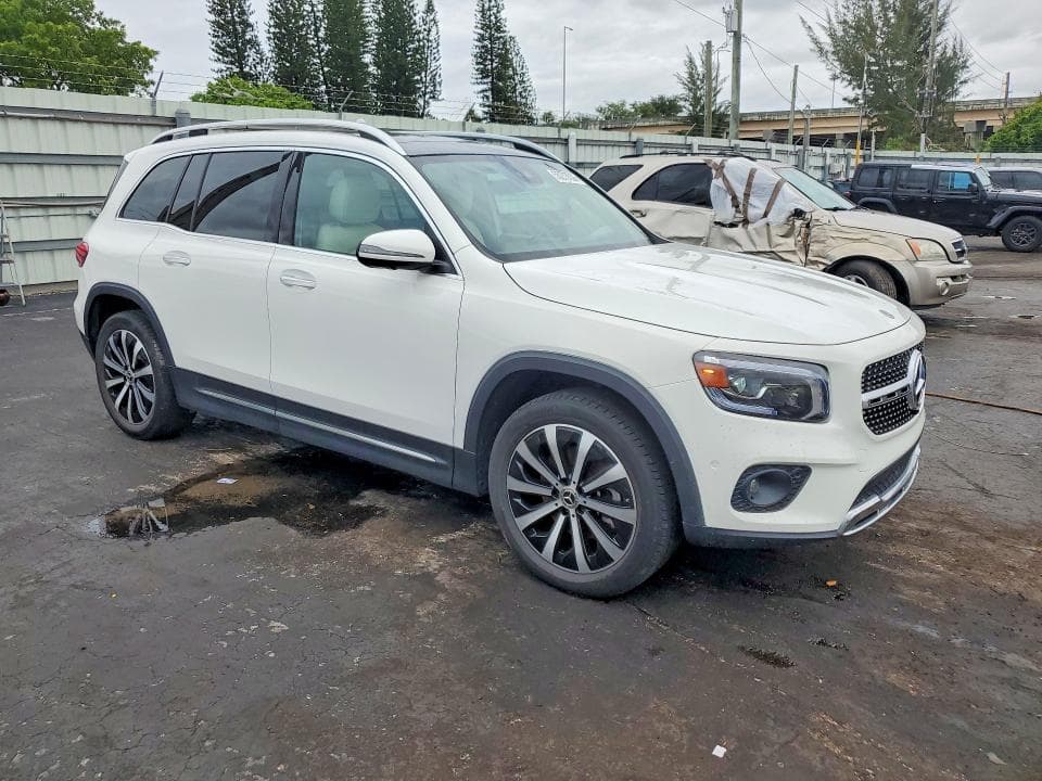 2022 MERCEDES-BENZ GLB 250 4MATIC 4