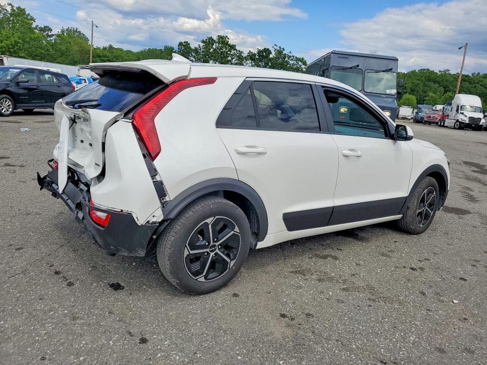 2026 KIA NIRO LX 3