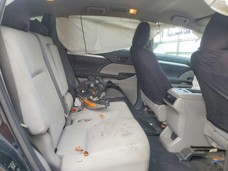 2019 TOYOTA HIGHLANDER LE 11