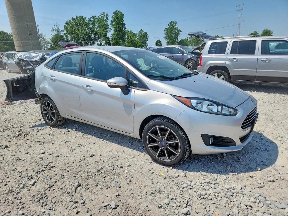 2017 FORD FIESTA SE 4