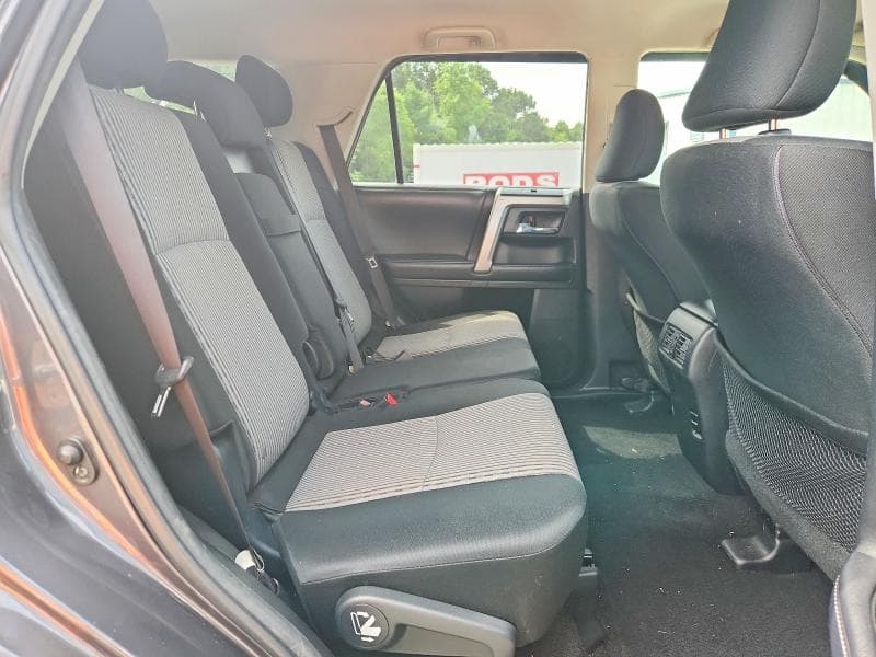 2016 TOYOTA 4RUNNER SR5 11