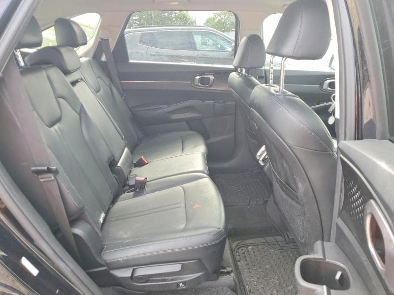 2021 KIA SORENTO S S 11