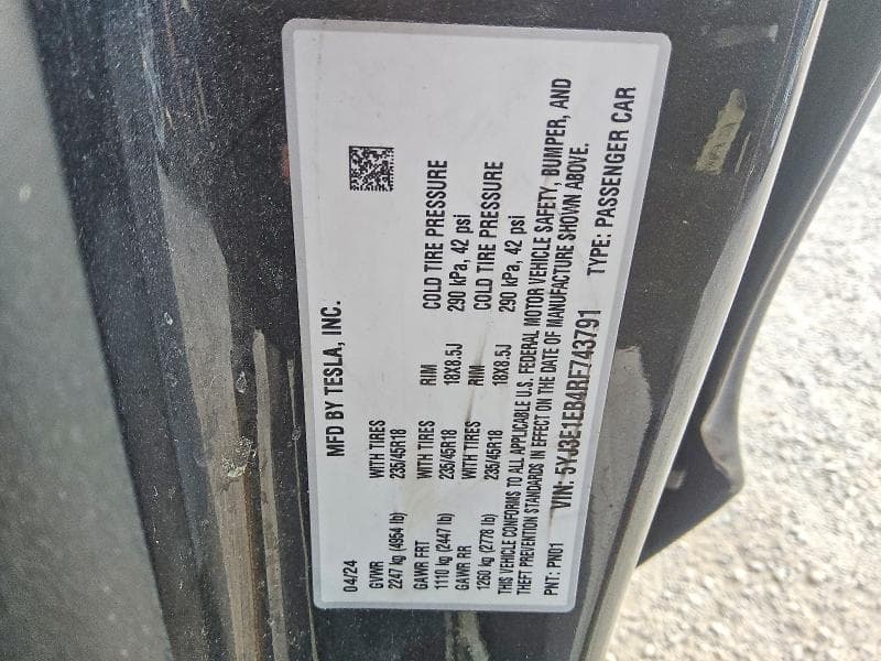 2024 TESLA MODEL 3 12