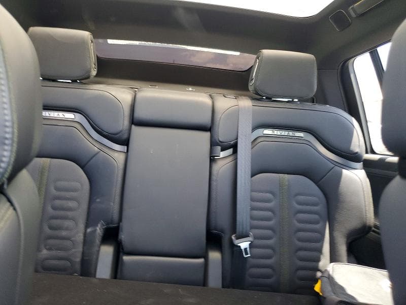 2025 RIVIAN R1S ADVENTURE 11
