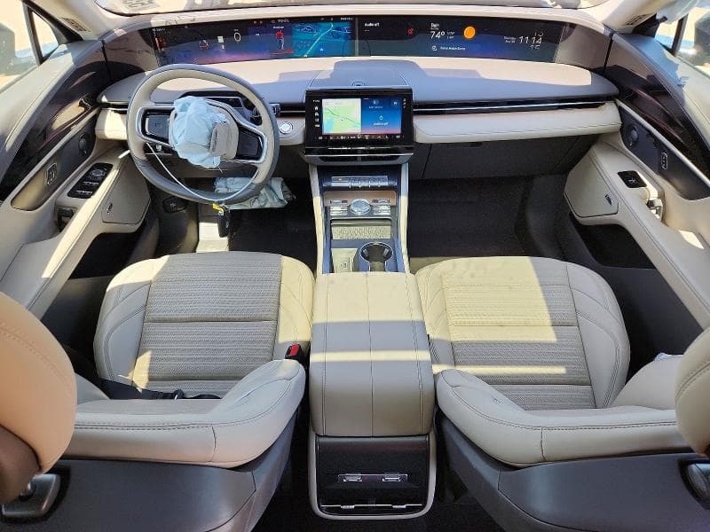 2025 LINCOLN NAUTILUS RESERVE 8