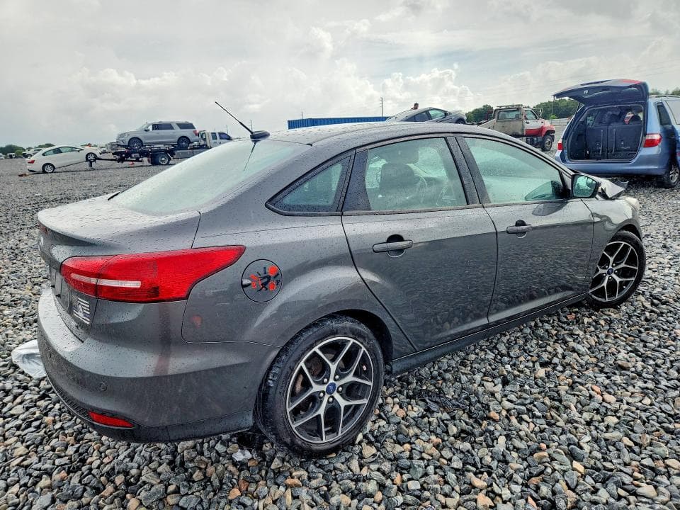 2018 FORD FOCUS SEL 3