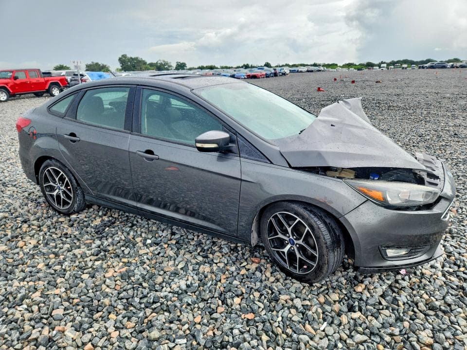 2018 FORD FOCUS SEL 4