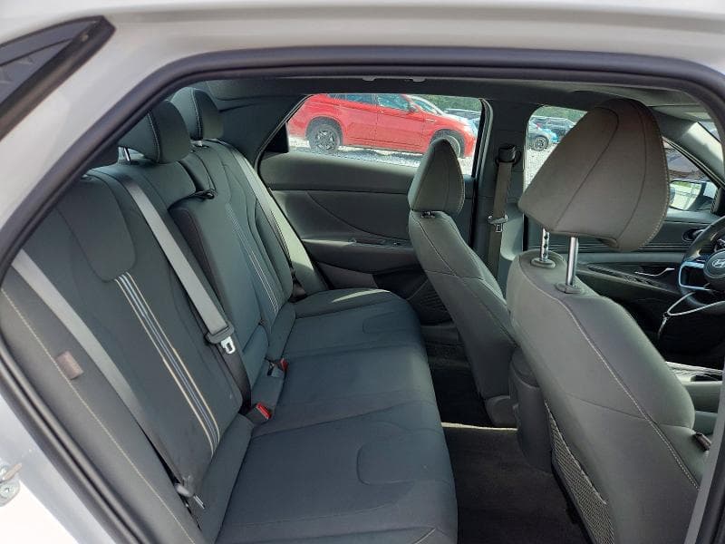 2025 HYUNDAI ELANTRA SEL 10