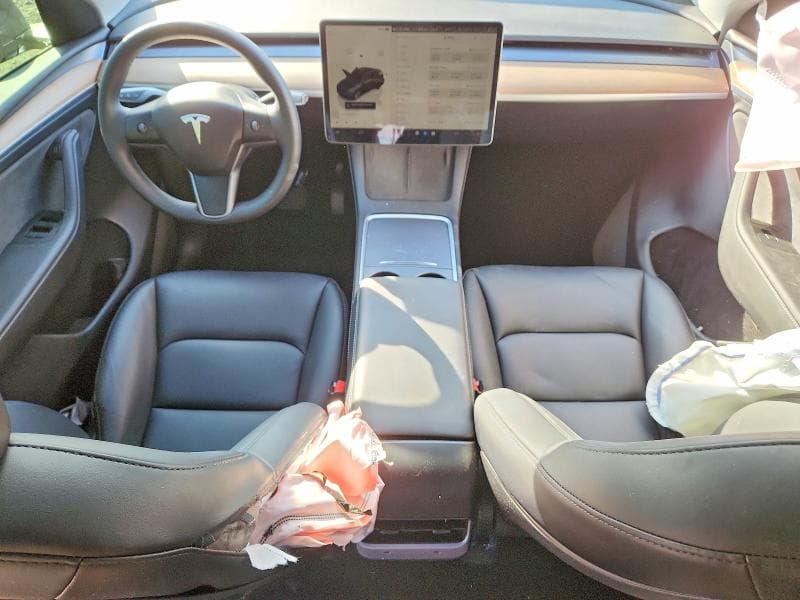 2024 TESLA MODEL Y 8