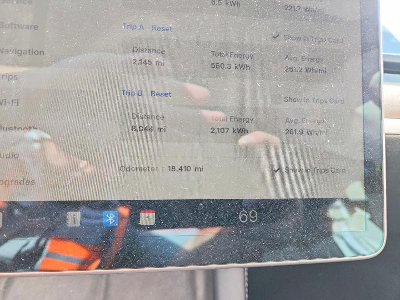 2024 TESLA MODEL Y 9