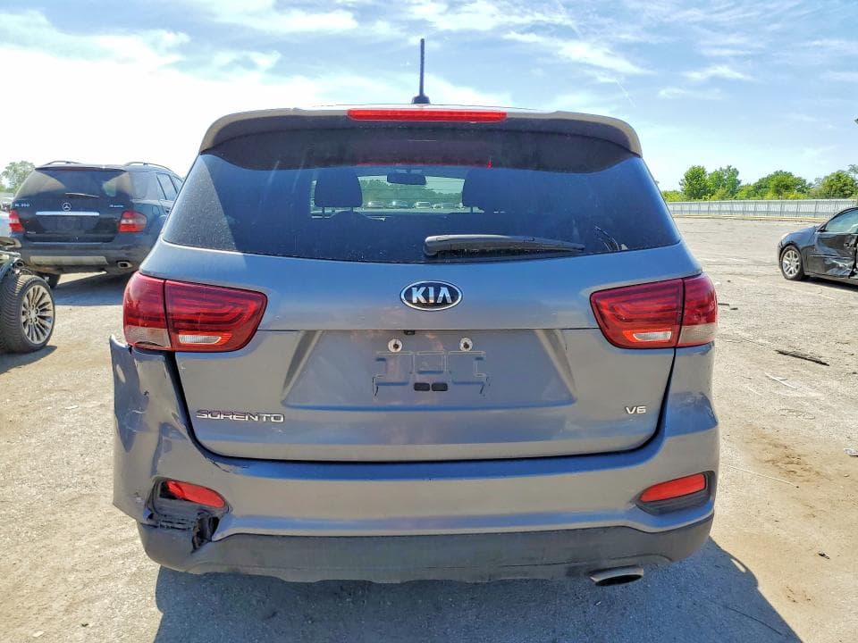 2020 KIA SORENTO S 6