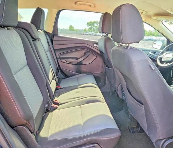 2017 FORD ESCAPE SE 11
