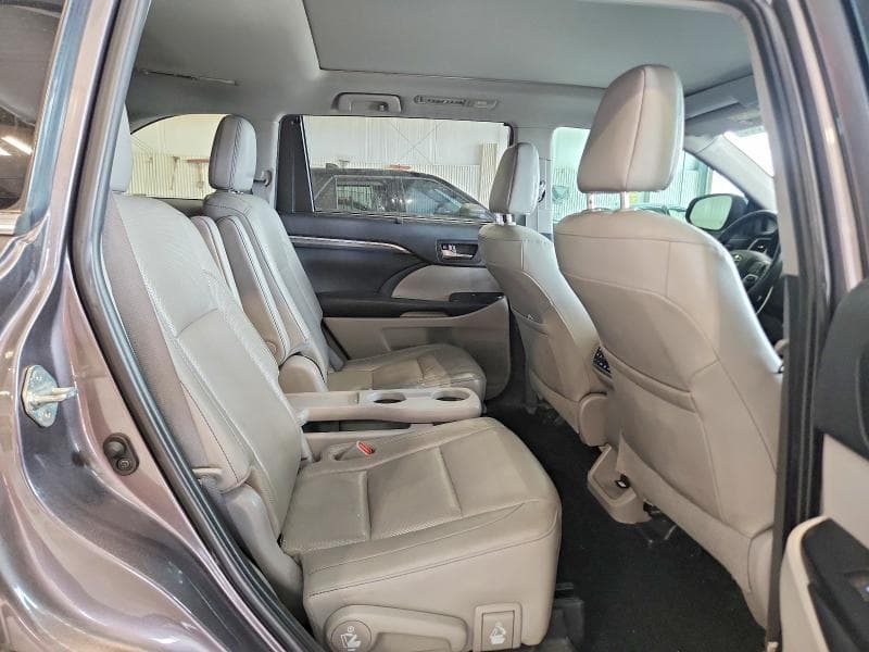 2019 TOYOTA HIGHLANDER LIMITED PLATINUM LIMITED PLATINUM 11