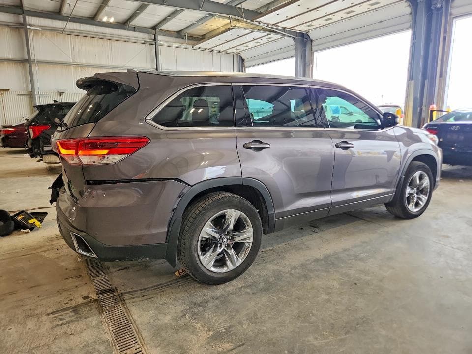 2019 TOYOTA HIGHLANDER LIMITED PLATINUM LIMITED PLATINUM 3