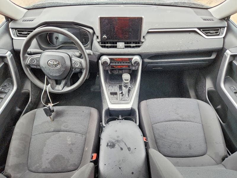 2025 TOYOTA RAV4 LE 8