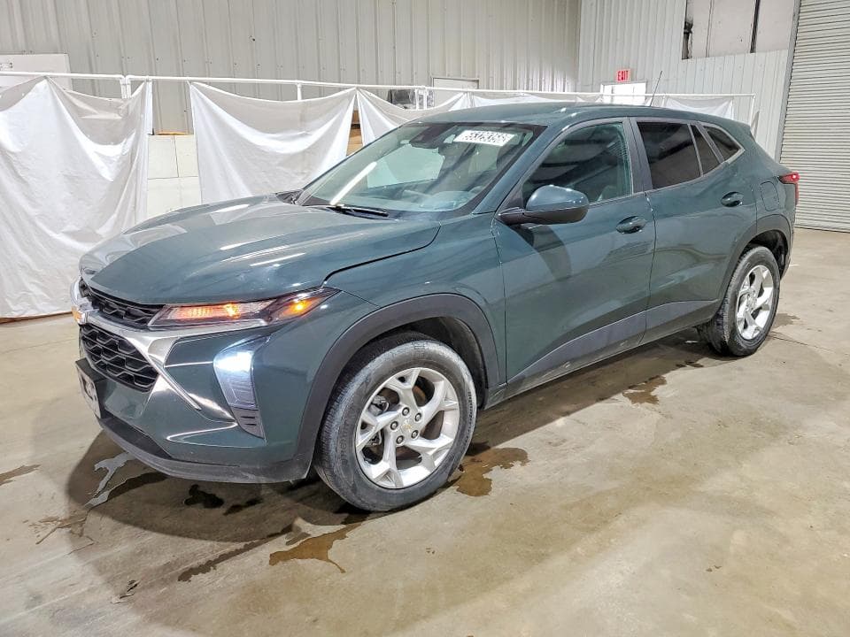 2025 CHEVROLET TRAX LS - 1