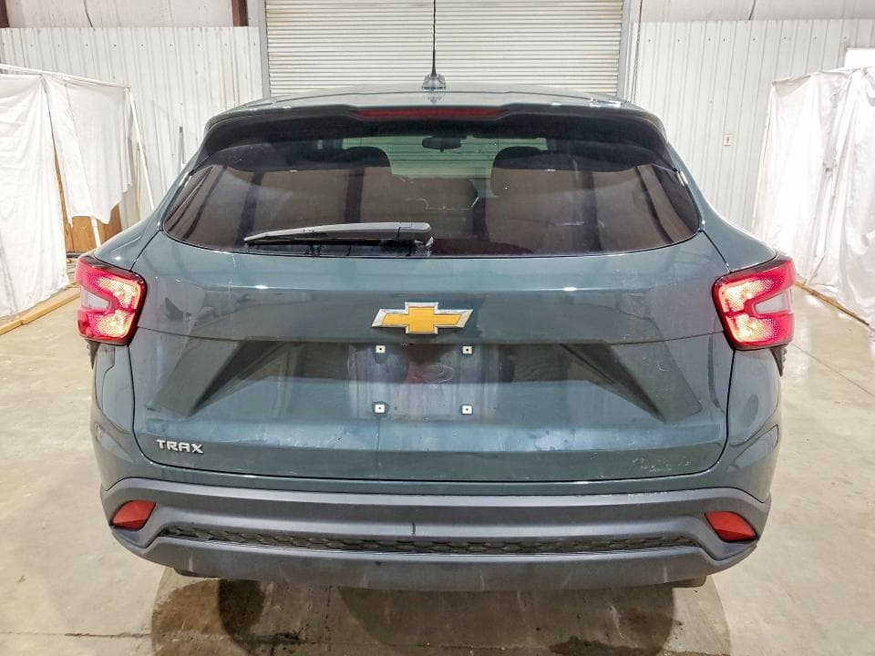 2025 CHEVROLET TRAX LS 6