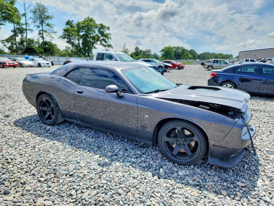 2016 DODGE CHALLENGER R 4