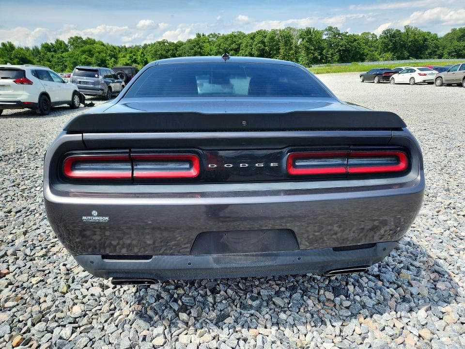 2016 DODGE CHALLENGER R 6