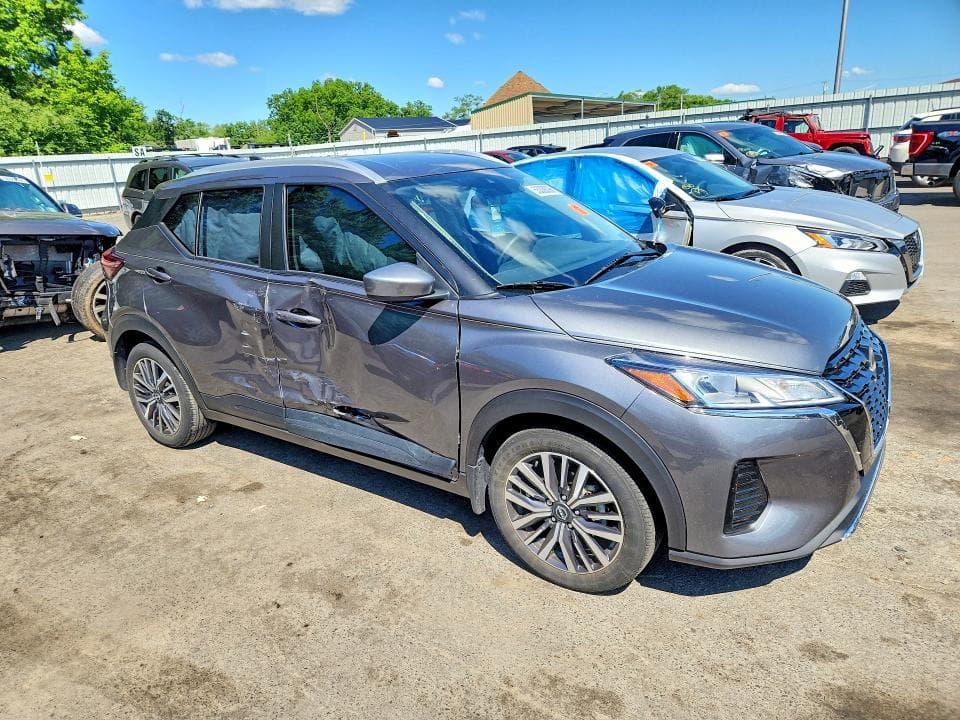2024 NISSAN KICKS SV 4