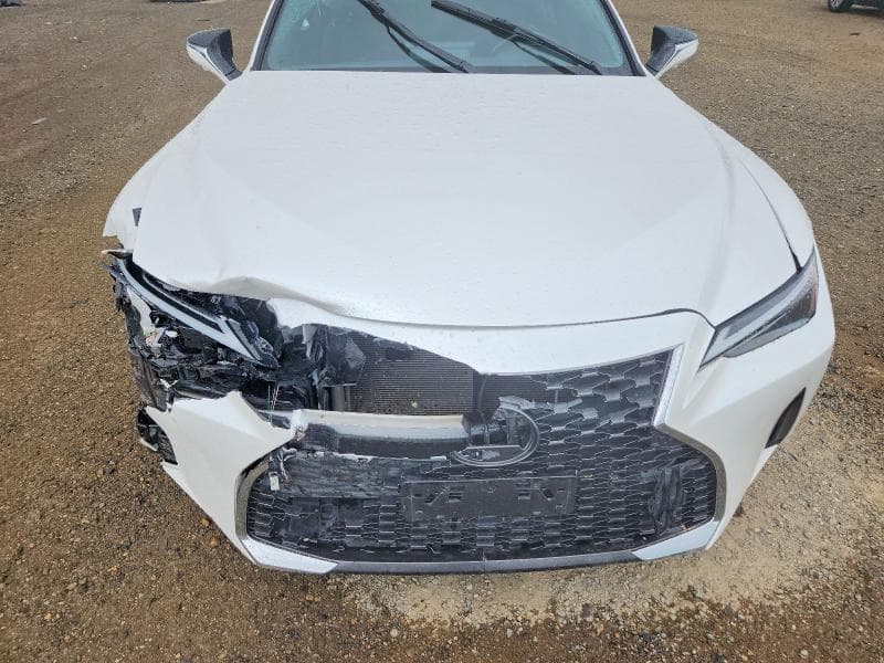 2021 LEXUS IS 300 11