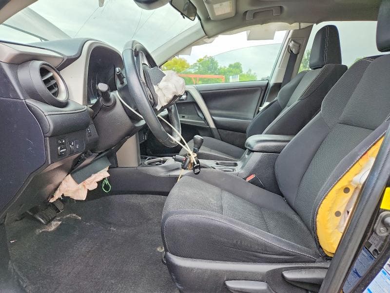 2017 TOYOTA RAV4 XLE XLE 7