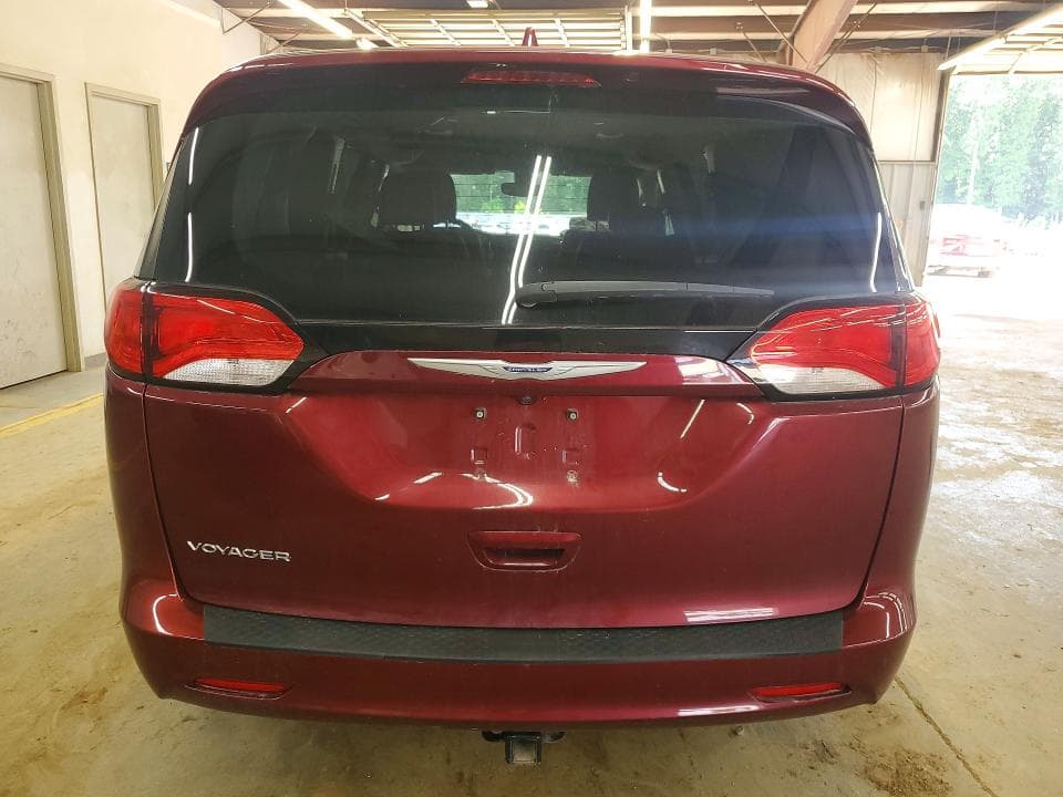 2020 CHRYSLER VOYAGER LXI 6