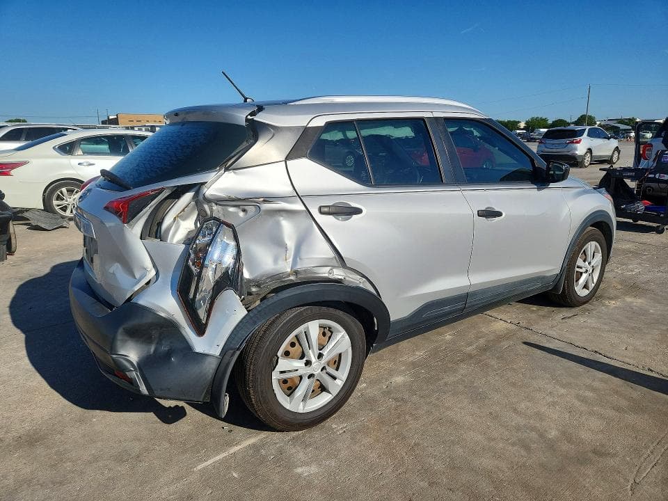 2019 NISSAN KICKS S 3
