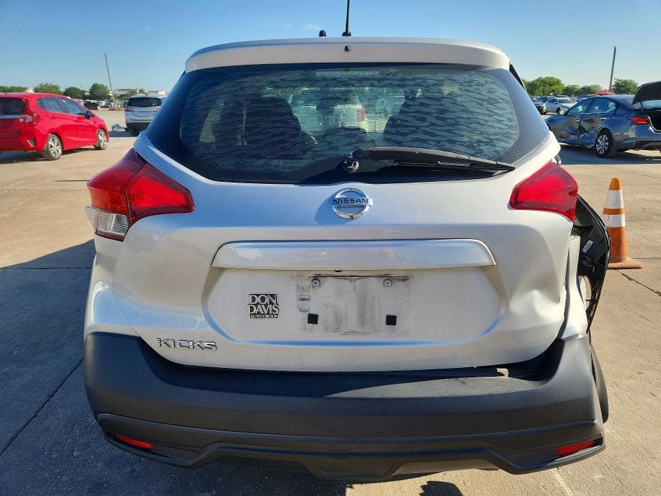 2019 NISSAN KICKS S 6