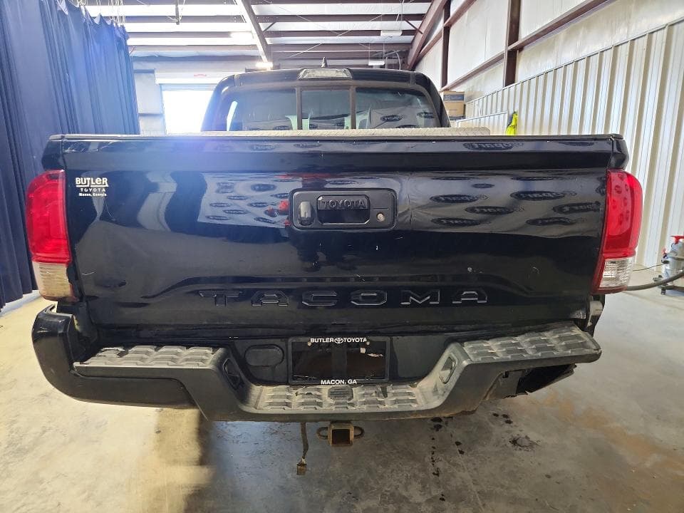 2018 TOYOTA TACOMA SR 6