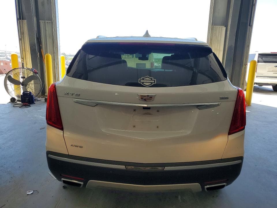 2017 CADILLAC XT5 PLATINUM PLATINUM 6