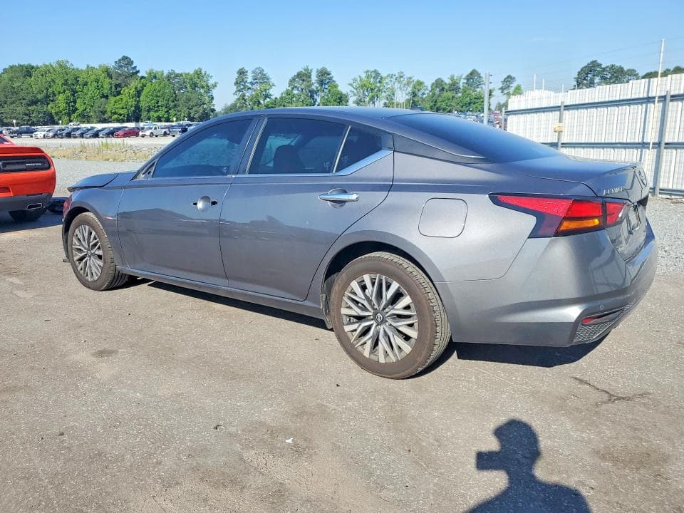 2025 NISSAN ALTIMA SV 2