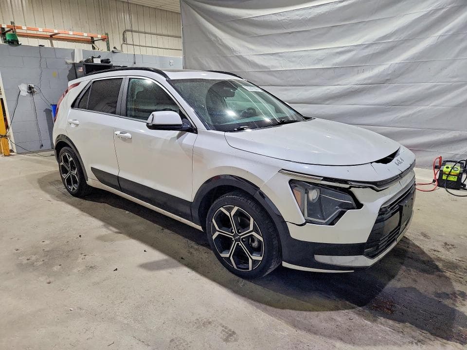 2024 KIA NIRO EX 4