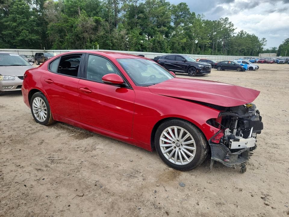 2022 ALFA ROMEO GIULIA 4