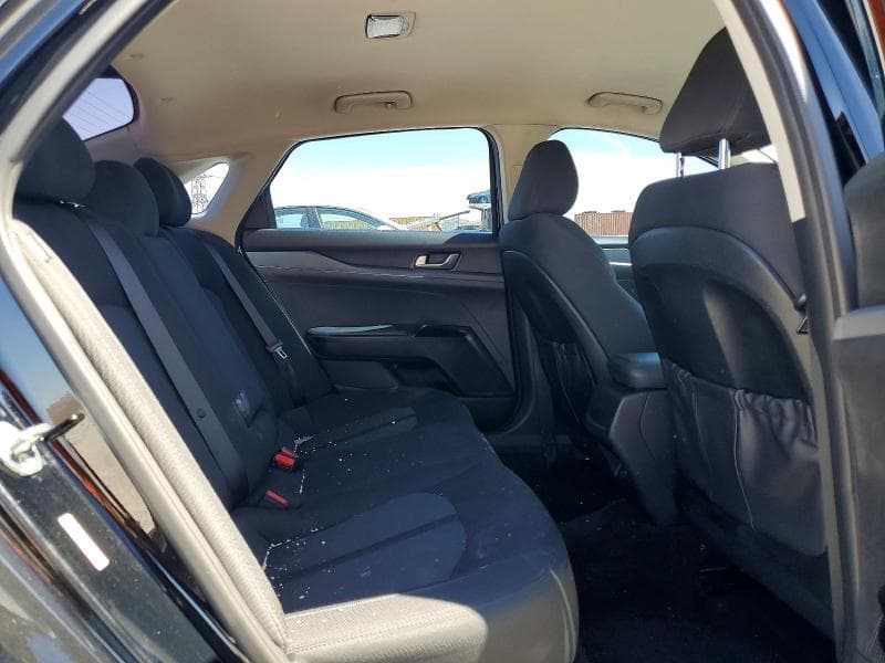 2022 KIA K5 LXS LXS 10