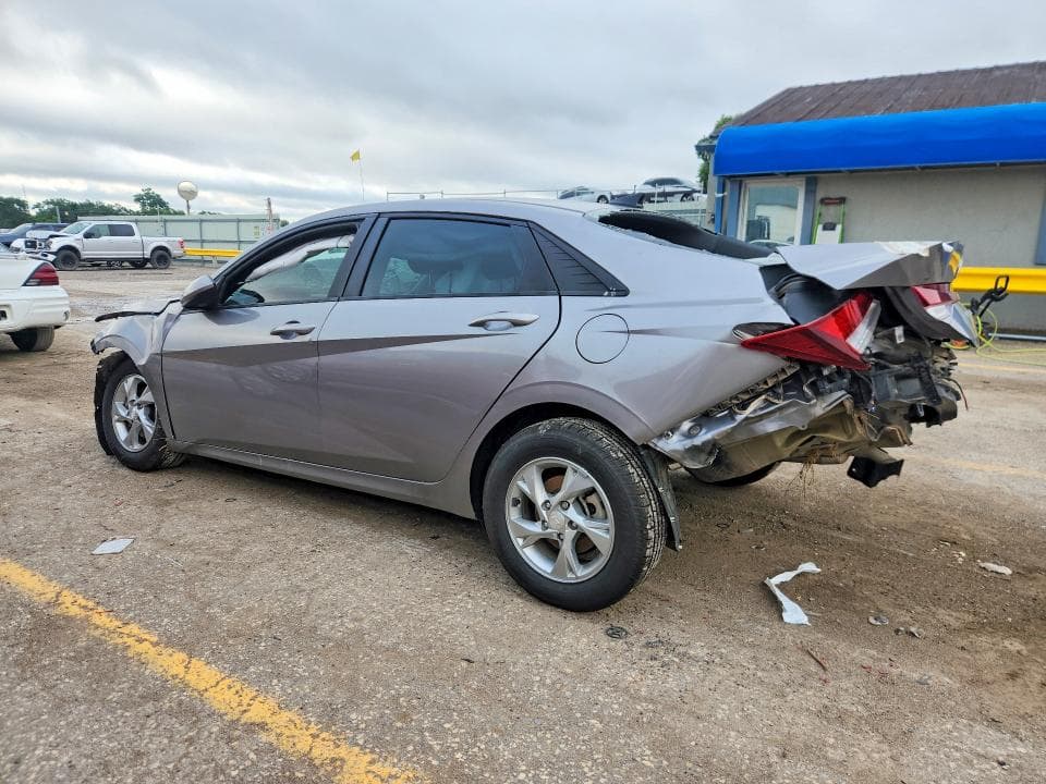 2023 HYUNDAI ELANTRA SE 2