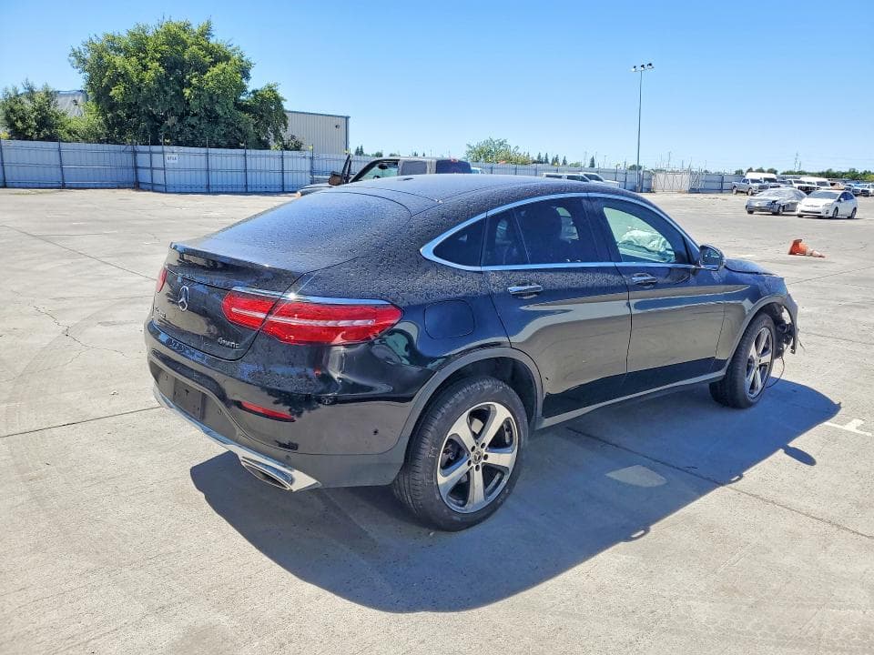 2019 MERCEDES-BENZ GLC COUPE 300 4MATIC 3