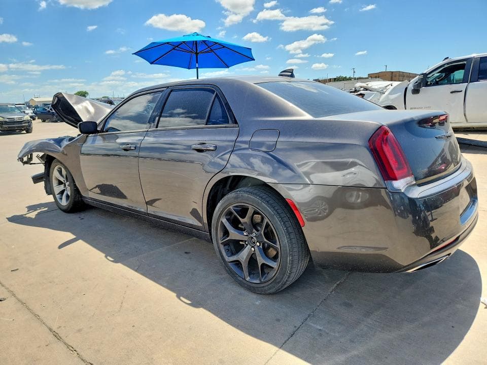 2020 CHRYSLER 300 TOURING 2