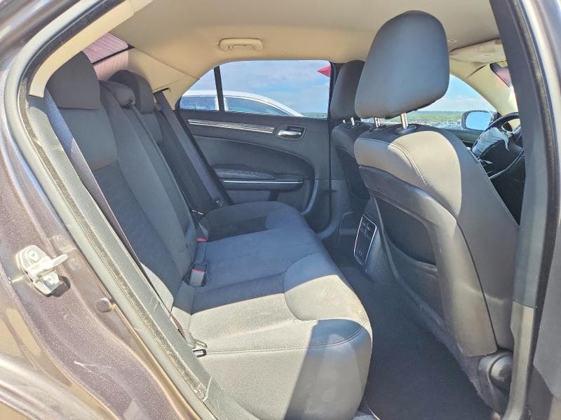 2020 CHRYSLER 300 TOURING 10