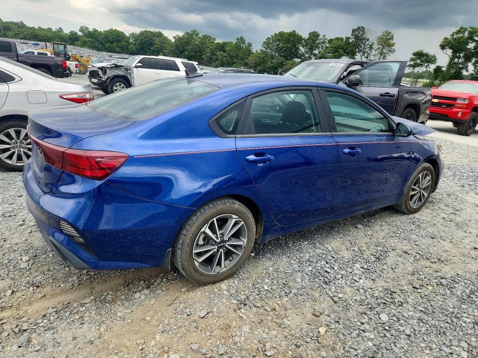 2023 KIA FORTE LXS 3