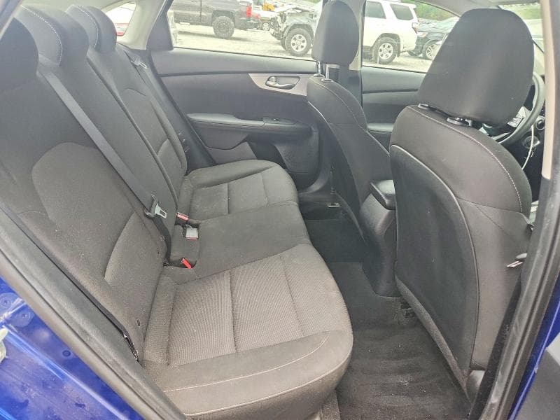 2023 KIA FORTE LXS 10